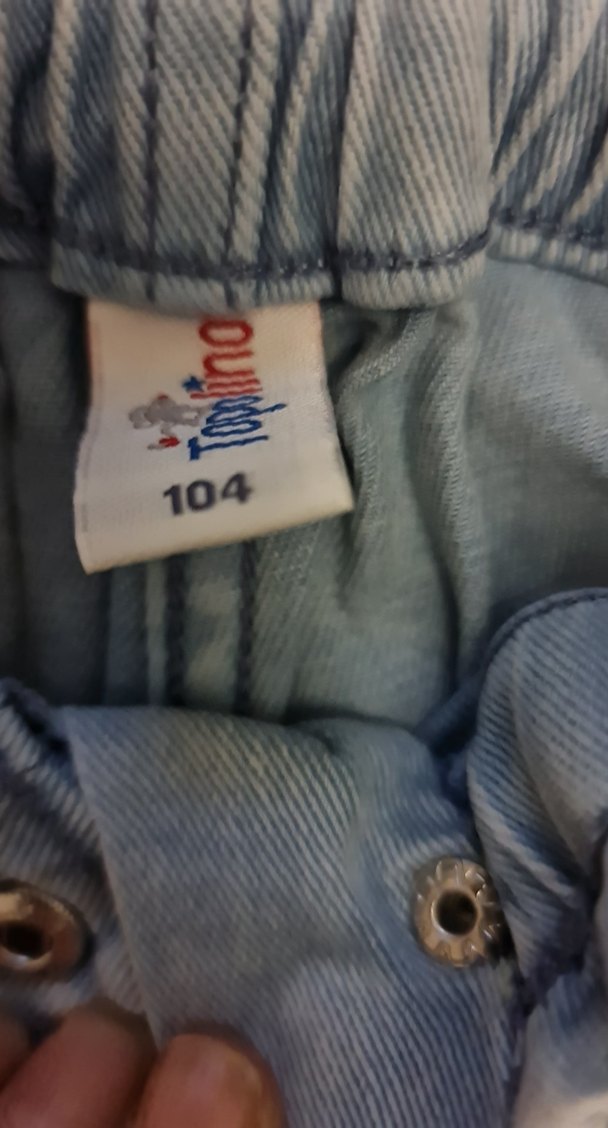 Kız Çocuk Bol Kesim Kot Pantolon ve sifir kol üstlük - Görsel 4