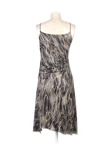 m Beden PreLoved Uzun Elbise %70 İndirimli.