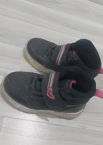 LC Waikiki Lcw Bot
