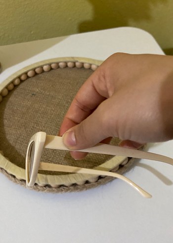 Bej Retro Kadın Gözlüğü - Görsel 3