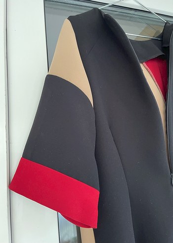 Geometrik Desenli Elbise - Görsel 3