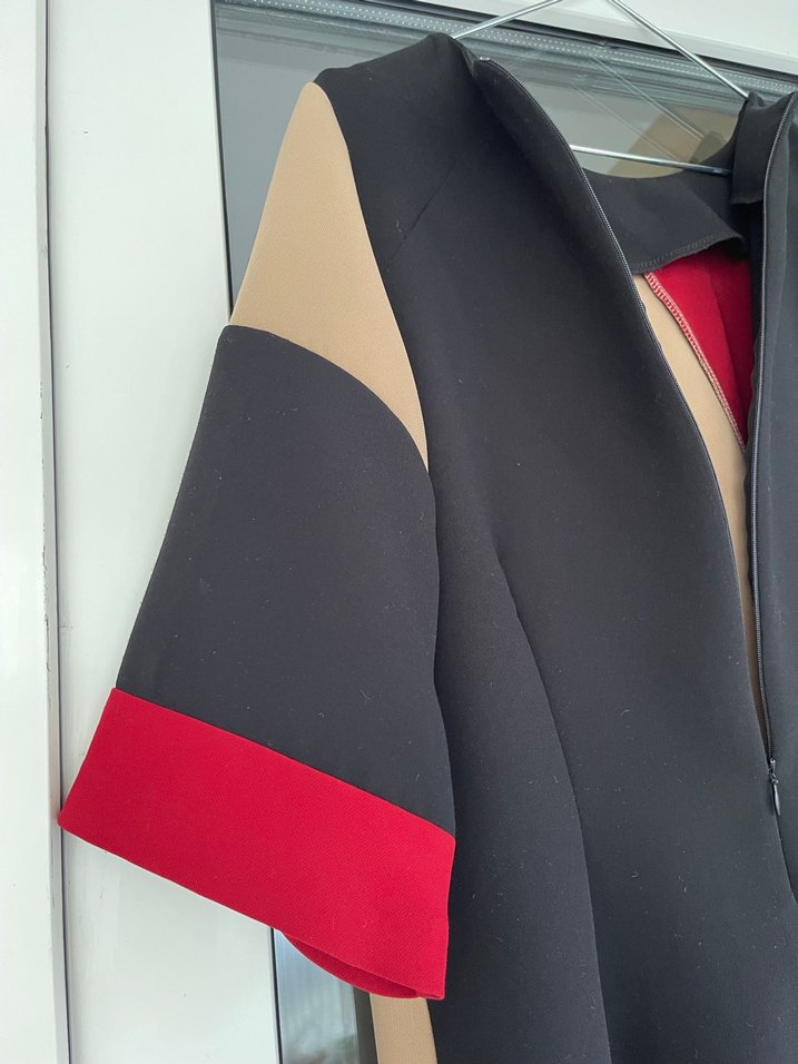 Geometrik Desenli Elbise - Görsel 3