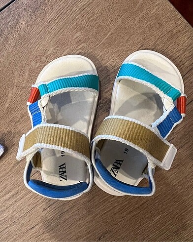 Zara Zara bebek sandalet