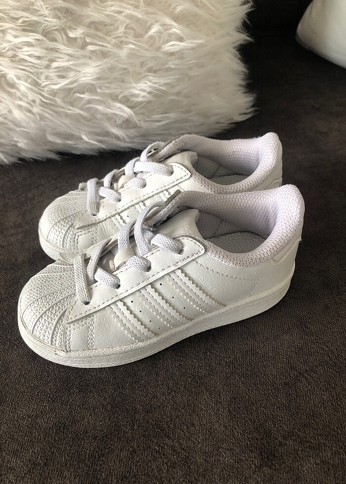 Adidas beyaz çocuk ayakkabı - Görsel 2