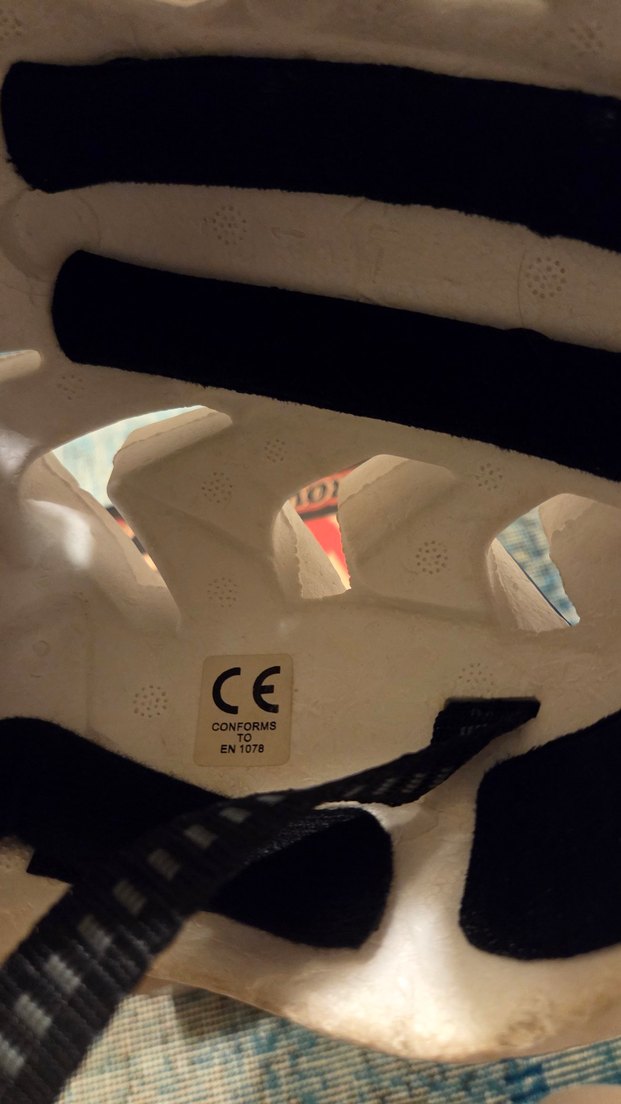 Renkli Desenli Mavi Bisiklet Kaskı Çocuklar İçin - Görsel 3