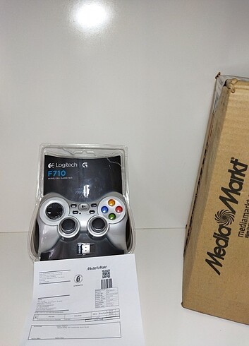 Logitech F710