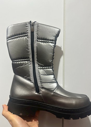 Gri Fermuarlı Kadın Dolgu Topuklu Bot