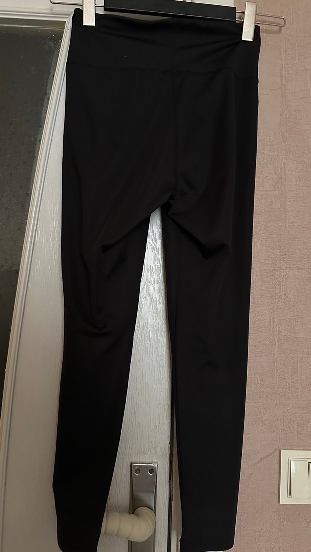 Siyah Midi Kadın Tayt - Görsel 3