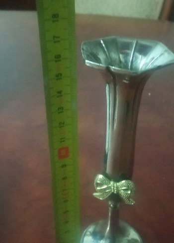 Parlak Altın Renkli kurdaleli Dekoratif Vazo - Görsel 3