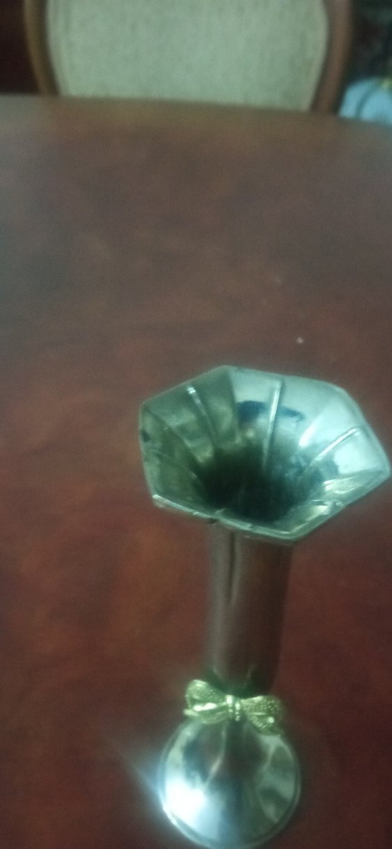 Parlak Altın Renkli kurdaleli Dekoratif Vazo - Görsel 2