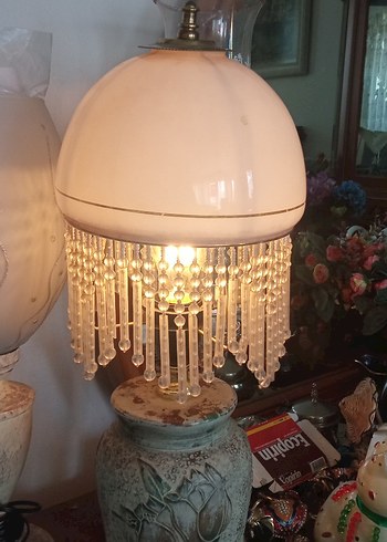 Beyaz Kristal Sarkan Abajur