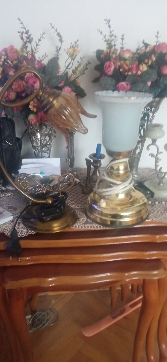 Beyaz Cam ve Pirinç Masa Lambası liyaalin rezervli alış yapmayin - Görsel 4