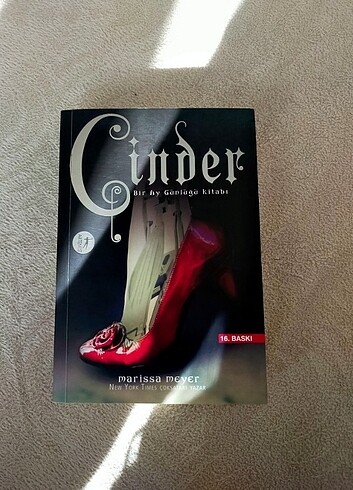 Cinder Marissa Meyer 
