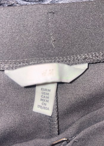 H&M Gri Kemerli Bol Kesim Kadın Kumaş Pantolon - Görsel 2