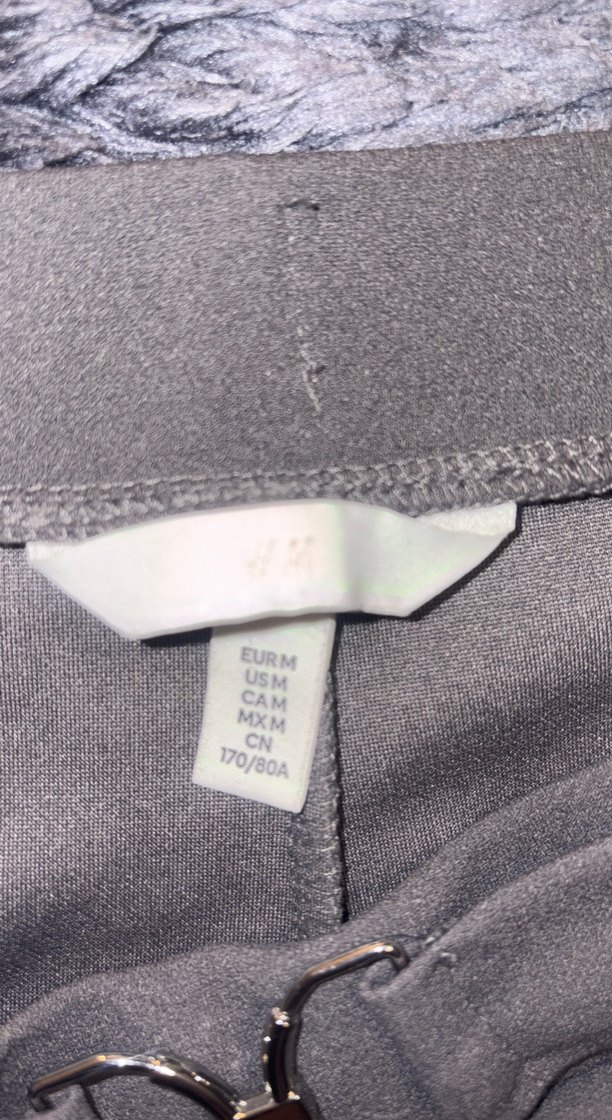 H&M Gri Kemerli Bol Kesim Kadın Kumaş Pantolon - Görsel 2