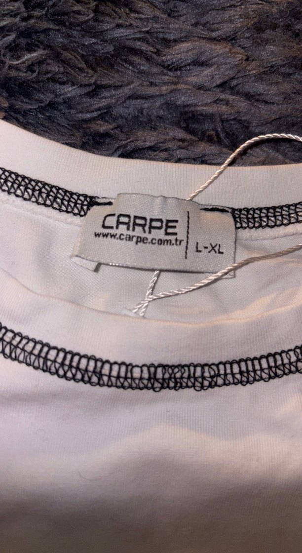 Baskılı Uzun Kollu gitar baskılı (giyilmedi) - Görsel 3