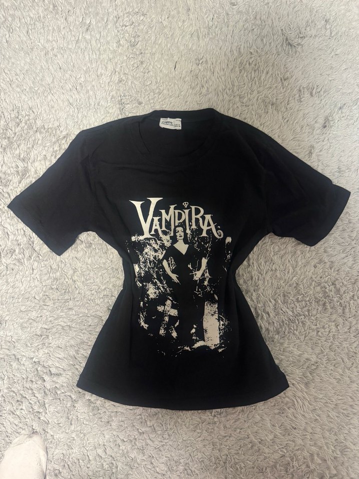 Vampira Baskılı Siyah gothic Tişört - Görsel 2