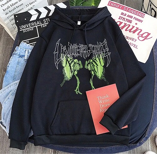 Sweatshirt