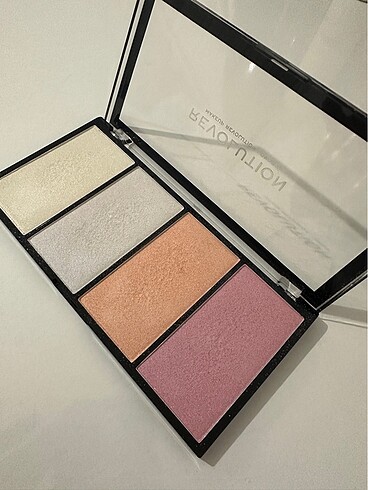 Beden Revolution Highlighter Paleti