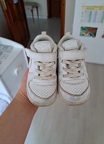 24 Beden Nike spor ayakkabı