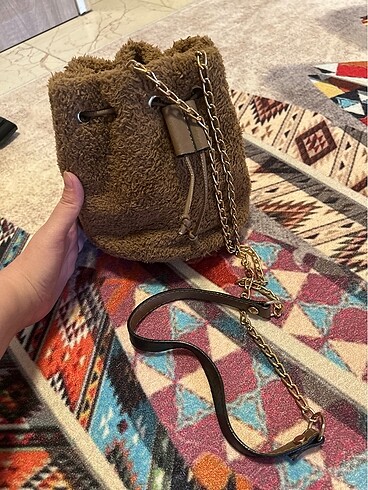 Peluş omuz çantası