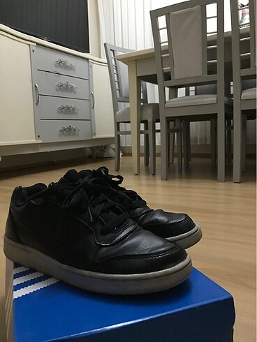 37,5 Beden Orjinal nike spor ayakkabı