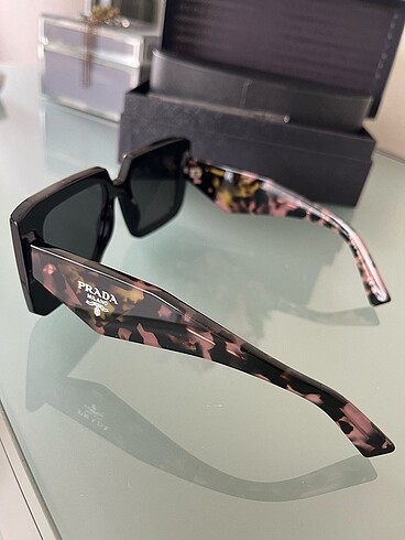 Prada Prada gözlük