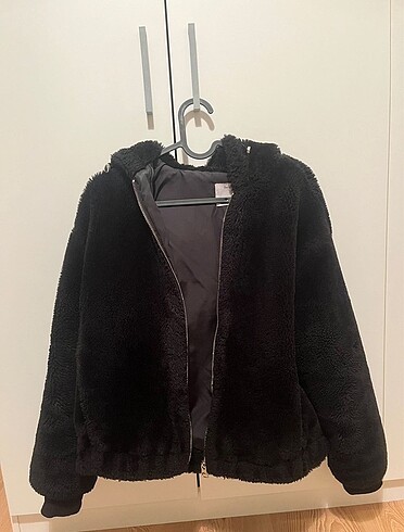 Bershka mont