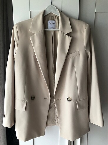 Bershka Blazer Ceket