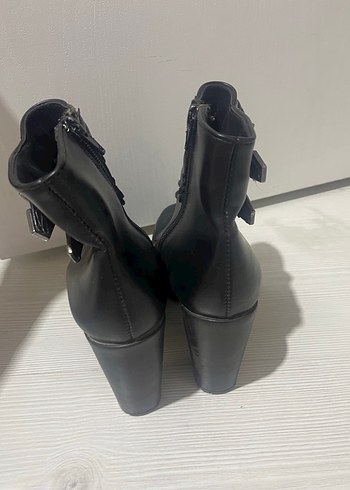 37 Beden Siyah Deri Gotik Platform Topuklu Bot