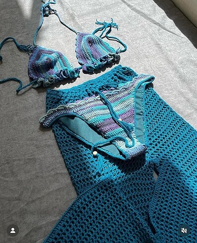 Üçlü bikini takımı