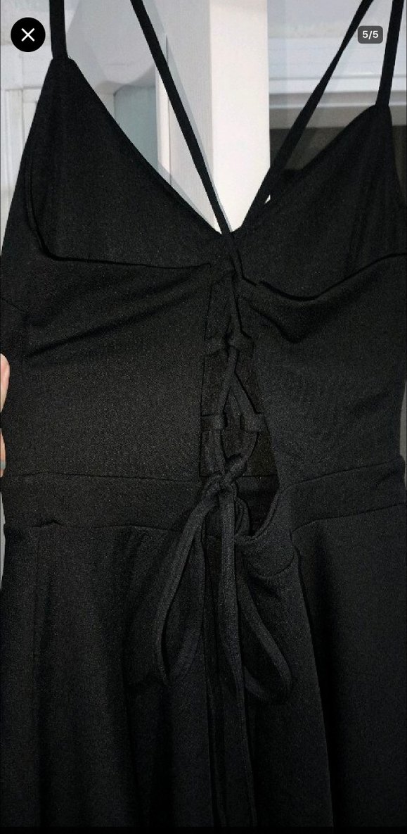 Siyah V Yakalı Uzun Strappy Gotik Elbise - Görsel 5