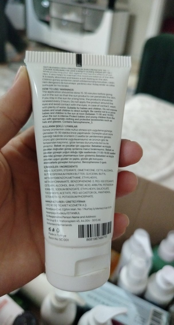 Luis Bien SPF 50 Yüksek Koruma Leke Karşıtı Güneş Kremi - Görsel 2