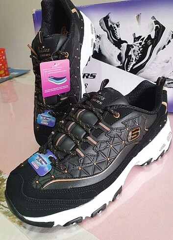 40 Beden siyah Renk Skechers