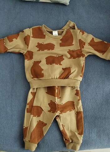 Bebek kıyafeti 