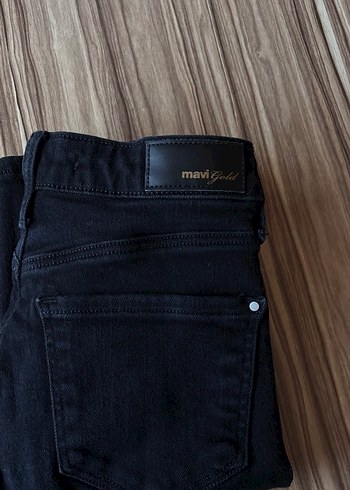 siyah dar paçana skinny jean