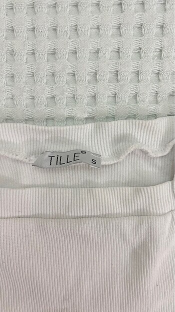 s Beden beyaz askılı fitilli atlet crop