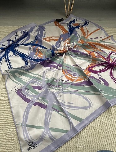 Belinda marka eşarp - Görsel 3