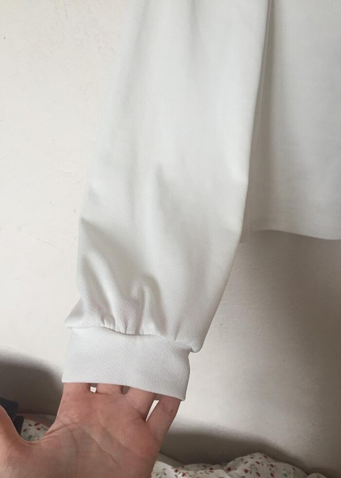 Büzgülü bluz - Görsel 4