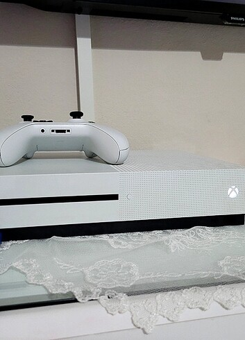 XBOX ONE S 500GB + KOL+BOL OYUN