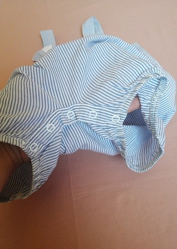 6 Ay Beden gri Renk Fiyonk Detaylı Bebek şort Tulum