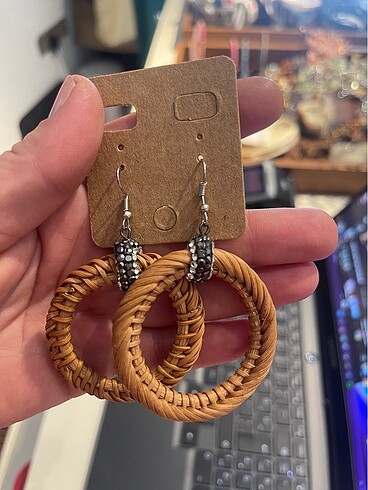 Tasarımcı Küpe