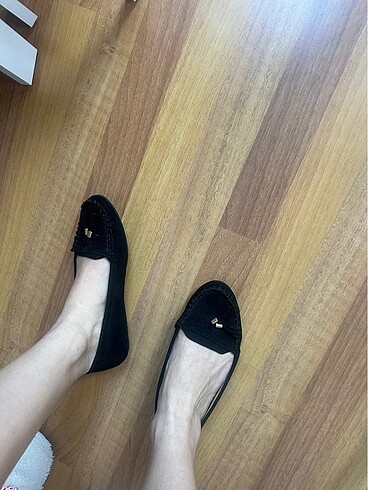 37 Beden siyah Renk H&m babet