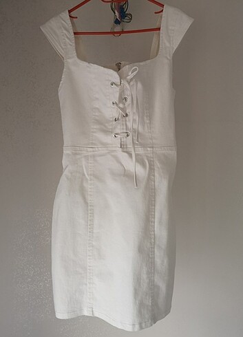 Bershka Beyaz keten kumaş elbise