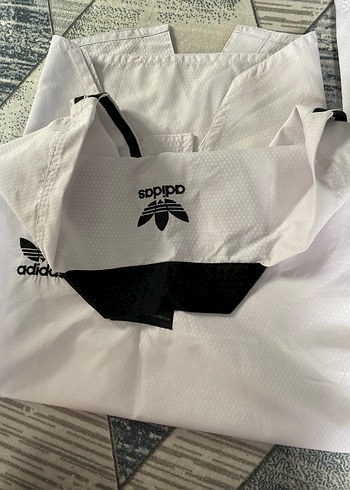 Adidas Beyaz Kadın Kemerli Şık Spor Takımı