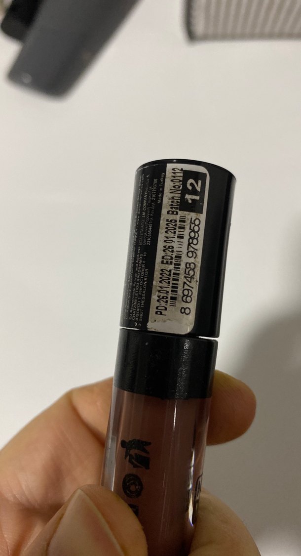 Koyu Bej Mat Likit Ruj - Görsel 2