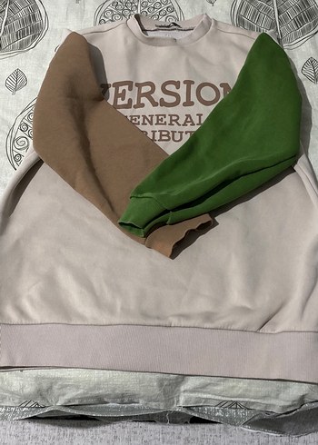 Kadın Renkli Baskılı Sweatshirt - Görsel 2