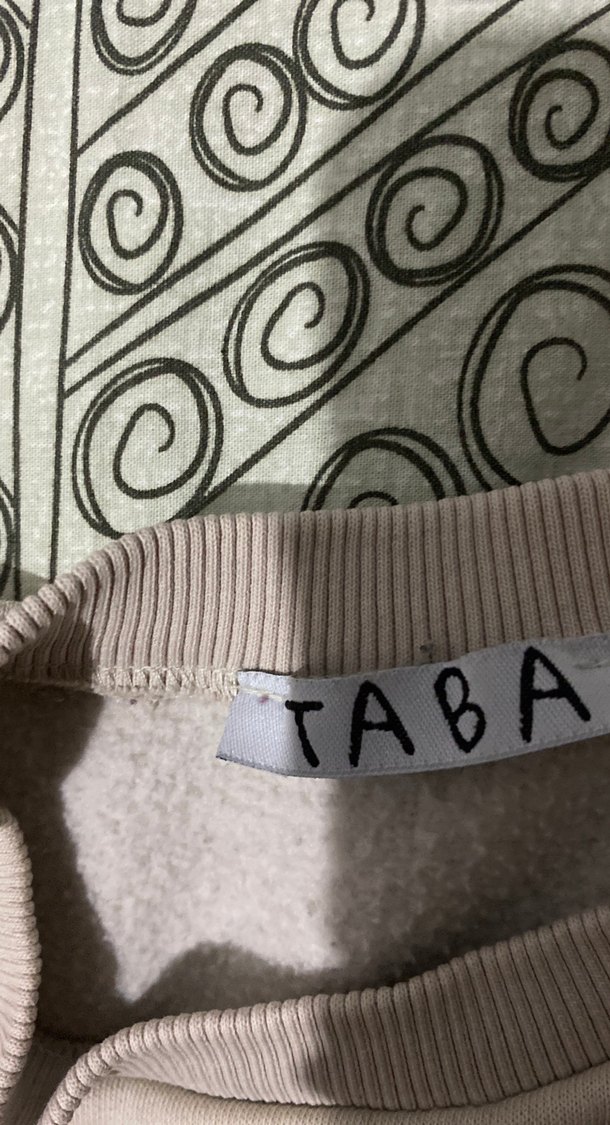 Kadın Renkli Baskılı Sweatshirt - Görsel 3