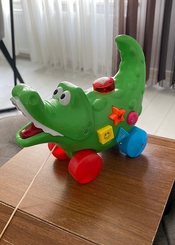 Renkli Çekmeli Müzikli Timsah Oyuncak