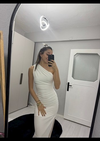 Diğer Drapeli Beyaz Uzun Kadın Elbise